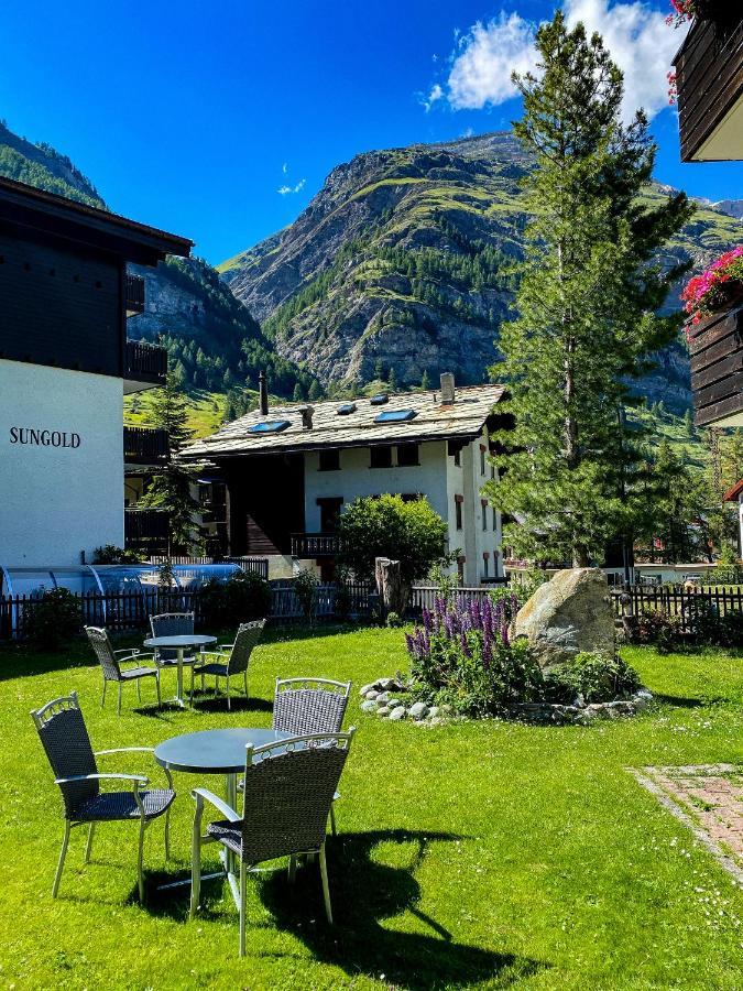 Hotel Adonis Zermatt Exterior photo