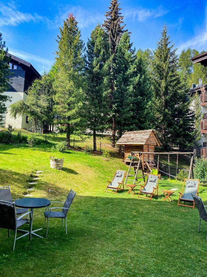 Hotel Adonis Zermatt Exterior photo