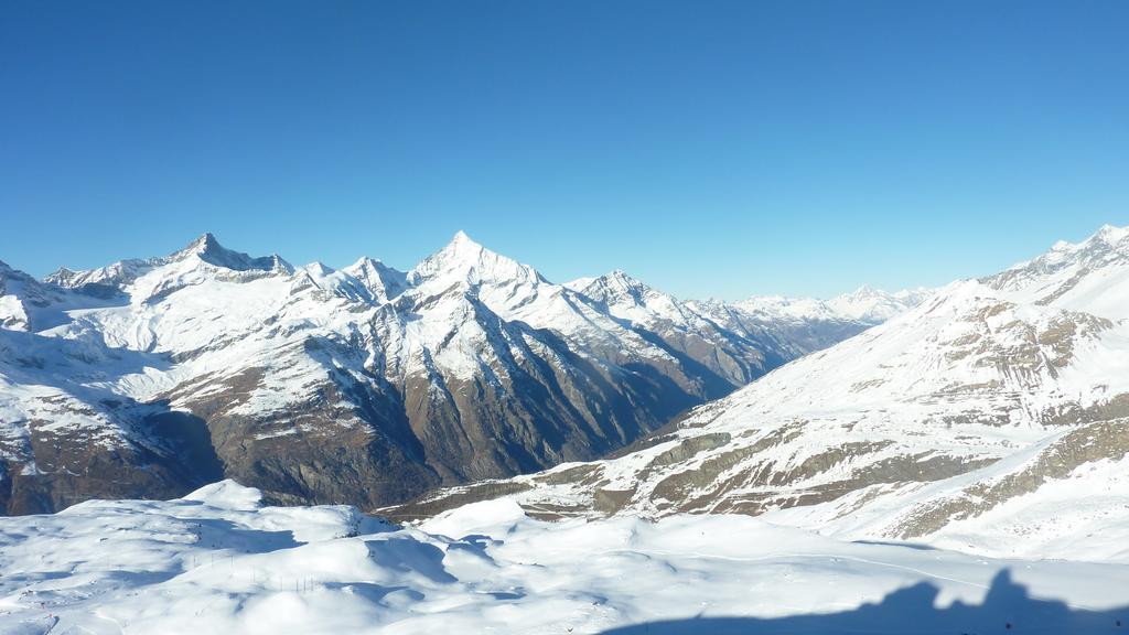 Hotel Adonis Zermatt Exterior photo