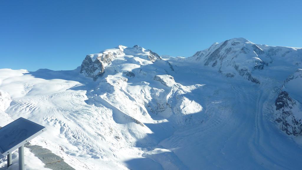 Hotel Adonis Zermatt Exterior photo