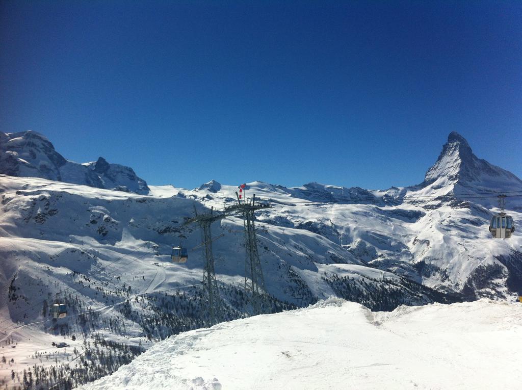 Hotel Adonis Zermatt Exterior photo