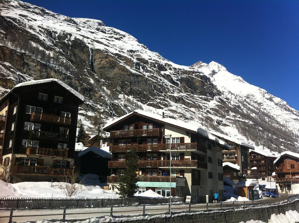 Hotel Adonis Zermatt Exterior photo